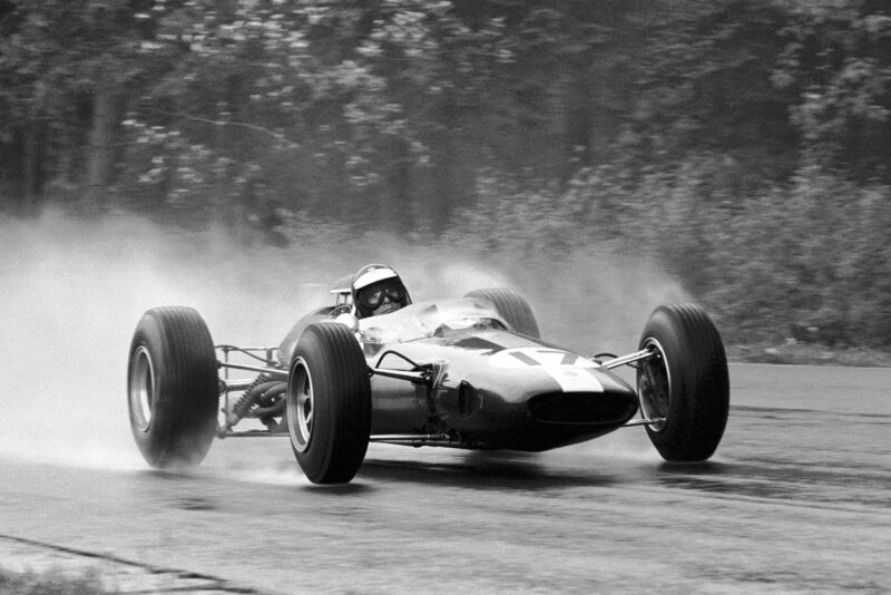 1965 Belgian Grand Prix race report: Clark weathers the