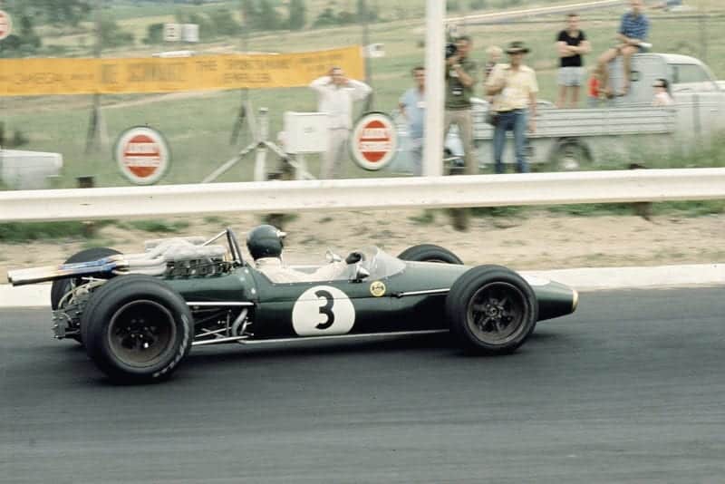 Jochen Rindt (Brabham BT24 Repco).