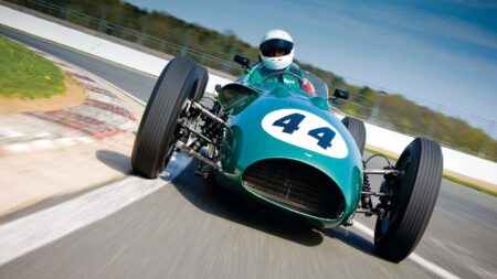 Aston Martin’s first F1 failure: the DBR4 driven