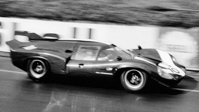 Lola Aston Martin T70 Le Mans 1967 John Surtees David Hobbs