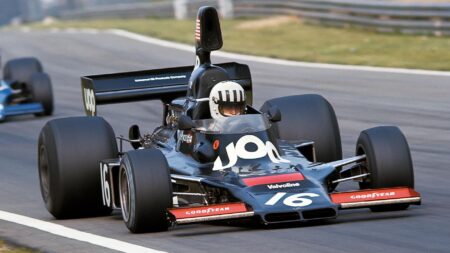 Motor Sport tests the mercurial Shadow DN5 F1 car