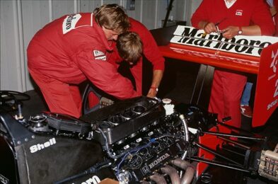 Honda returns to F1