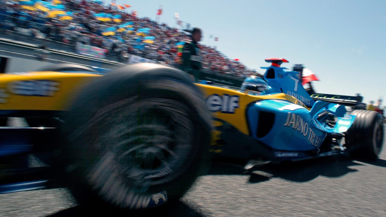 Benetton of Jarno Trulli at the 2004 French Grand Prix