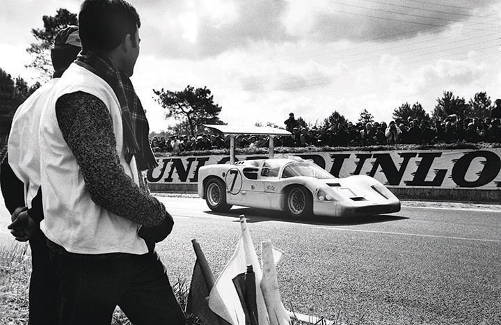 Great racing cars: Chaparral 2F and 2H