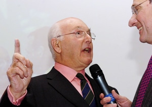 Murray walks away with top prize