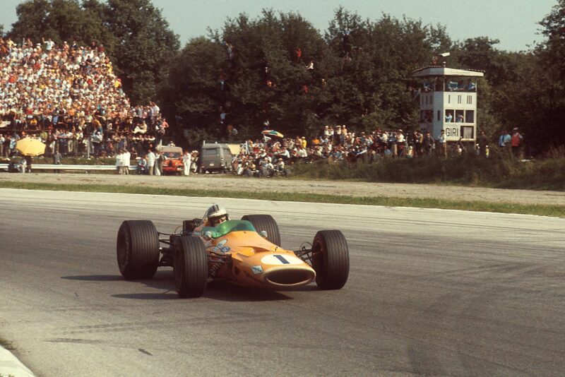 1968-Italian-GP-Hulme-800x534.jpg