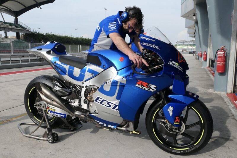 Side view of the Suzuki at 2020 MotoGP Sepang testing