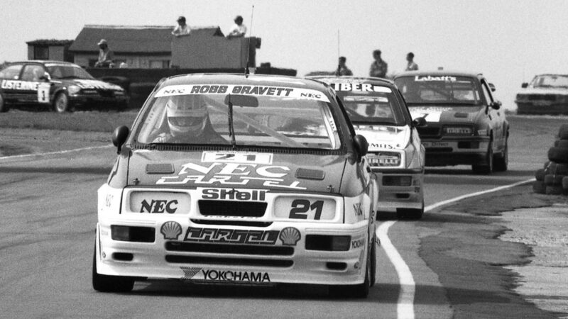 Rob Gravett in the Trakstar Ford Sierra during the 1989 BTCC season