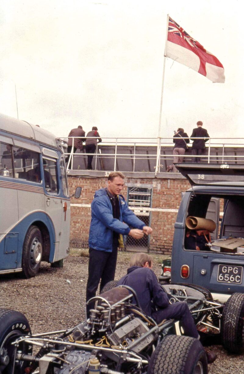 D-Gurney-Brabham-Climax-British-GP-1965b