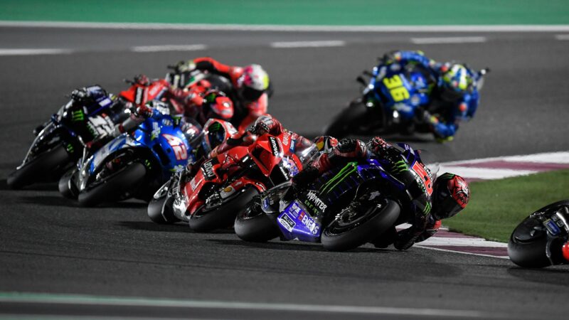 Fabio Quartararo charging through the field during the 2021 MotoGP Doha race