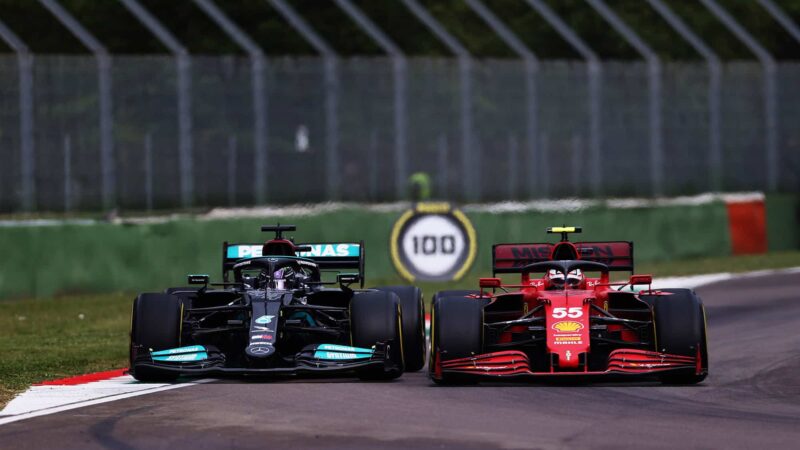 Lewis Hamilton battles with Carlos Sainz in the 2021 Emilia Romagna Grand Prix