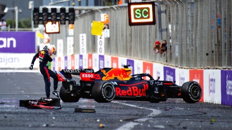 Max Verstappen, 2021 Baku crash