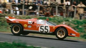 Ferrari 512S jumps off the ground