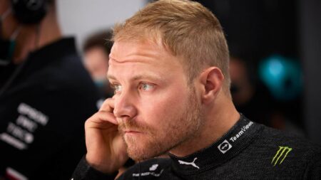 Valtteri Bottas signs 2022 Alfa F1 contract; Mercedes set to announce George Russell deal