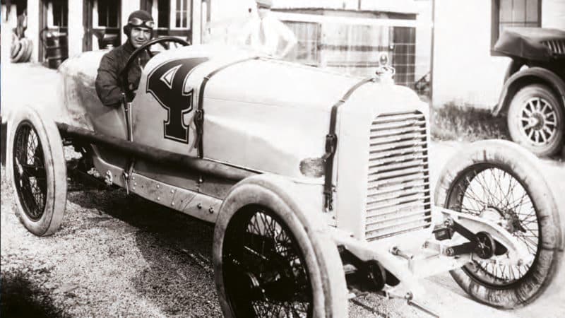 1916 Packard 299