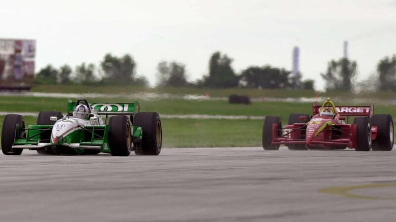 Dario Franchitti leads Memo Gidley at Cleveland 2001