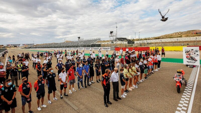 Teams and riders pay tribute to Hugo Millan