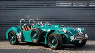 Allard J2X MkII: Rub of the green