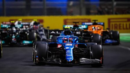 Bottas vs Ocon vs Ricciardo and the overlooked fight for third in Jeddah