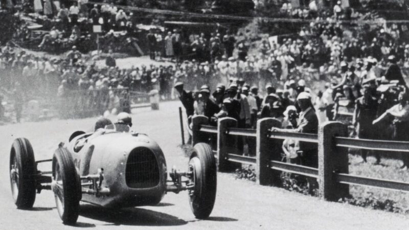 Hans-Stuck-wins-Hillclimb-with-Auto-Union-Type-A-V16