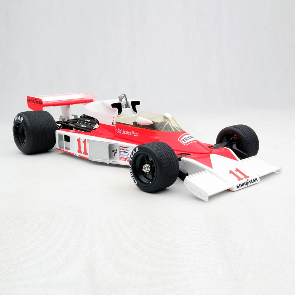 McLaren M23D | 1976 | James Hunt | Japanese GP | 1:8 Scale Model Car