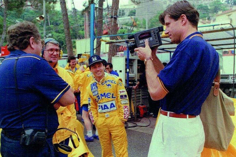 Satoru Nakajima with Peter Warr of Lotus