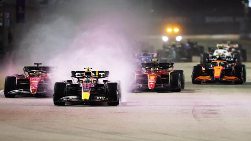 Pérez leads the Singapore GP