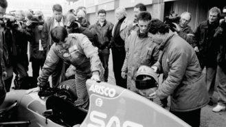 Martin Donnelly makes F1 comeback after horrific crash — Flashback