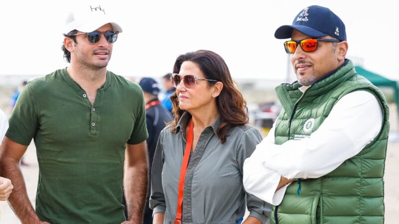 Prince Khalid Bin Sultan Al Faisal with Carlos Sainz at Dakar 2023