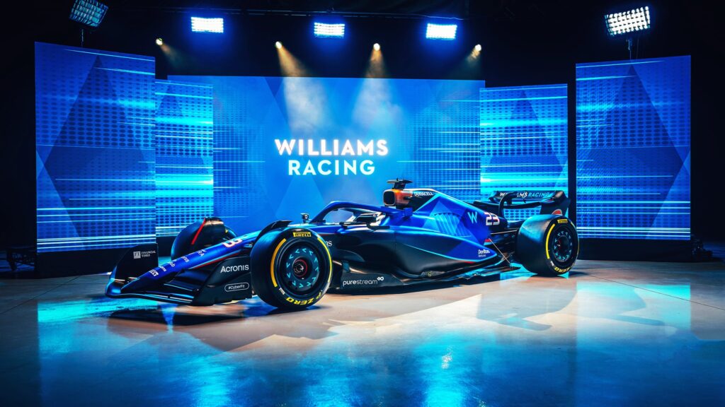 2023 Williams livery three-quarter view