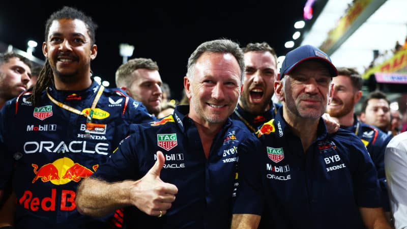 Christian Horner gives thumbs up after Red Bull victory in 2023 Saudi Arabian Grand Prix