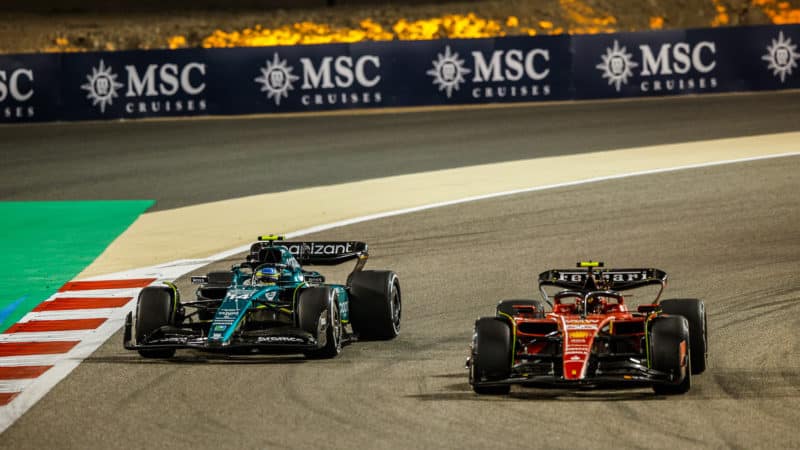 Fernando Alonso fights Carlos Sainz in 2023 Bahrain GP