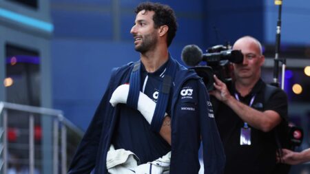 Rushed comeback could end Ricciardo’s F1 dream. But he can’t wait too long