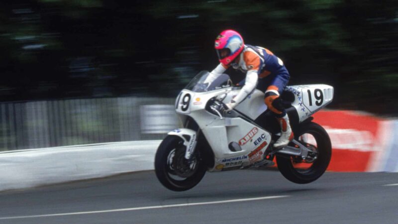 One of the greatest Isle of Man wins: Steve Hislop's 1992 Senior