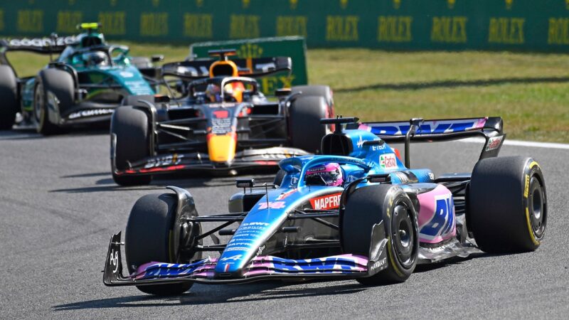 Fernando Alonso ahead of Max Verstappen in 2022 Belgian GP