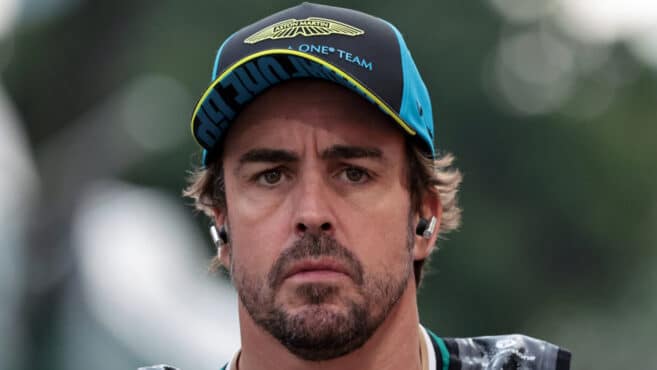‘Poor’ F1 radio broadcasts make us look like whingers, say drivers