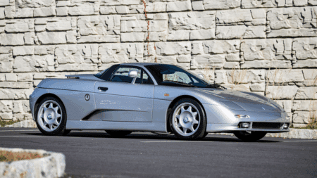 Wolf in Kevlar clothing is De Tomaso’s answer to McLaren F1