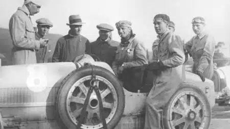 A nobleman, an ace pilot & a champagne-swigging Indy 500 winner… in the most boring grand prix in history