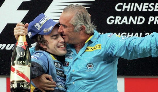 Fernando Alonso with Flavio Briatore at the 2007 Chinese Grand Prix